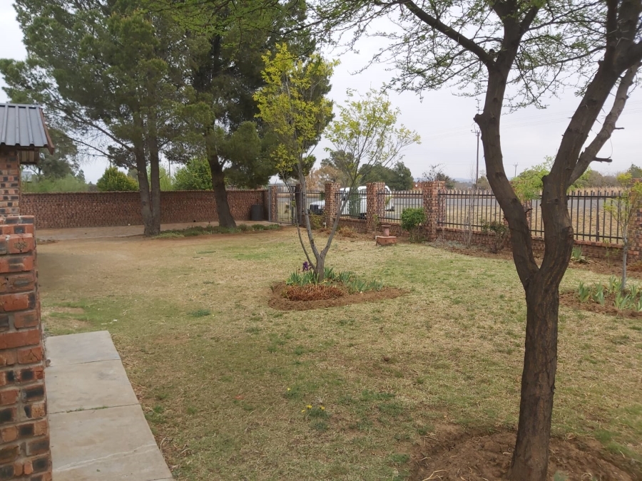To Let 3 Bedroom Property for Rent in Roodewal Free State
